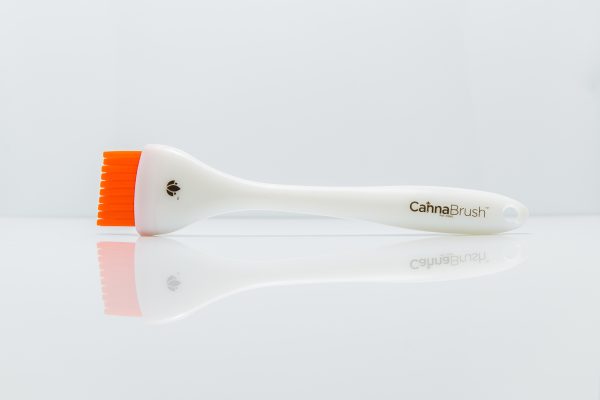 Cannabrush trimming brush