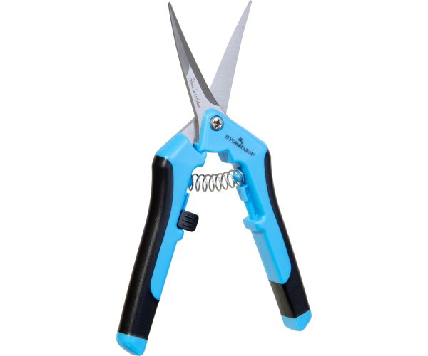 Trim fast precision curved blade pruner